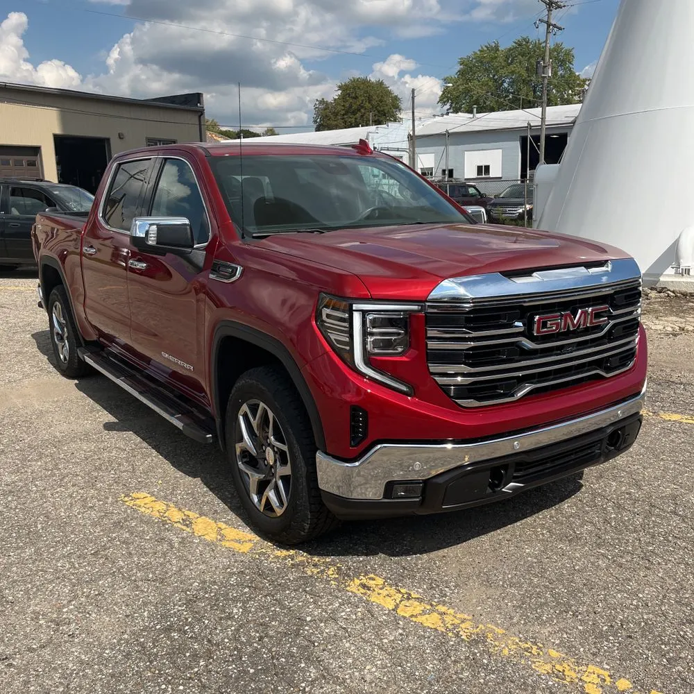2024 GMC Sierra 1500 SLT
