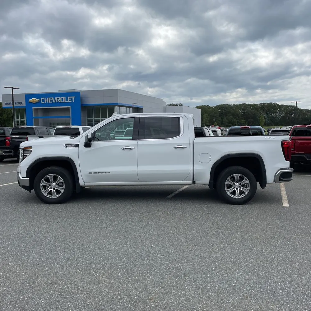 2024 GMC Sierra 1500 SLT