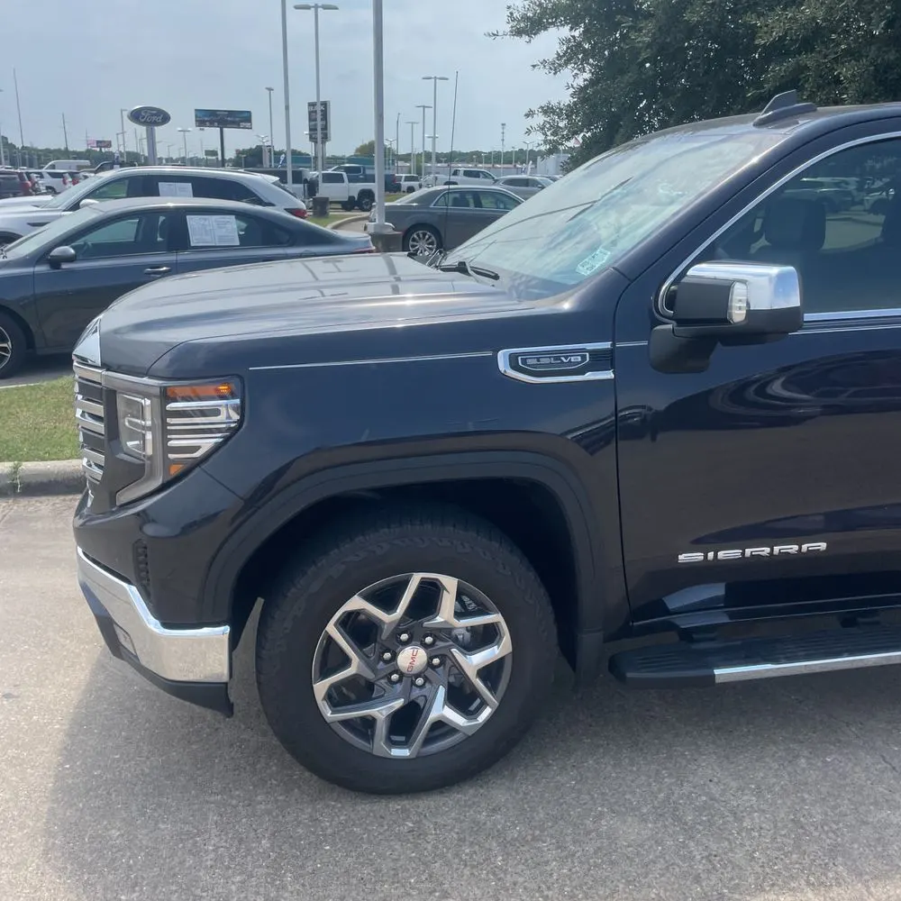 2022 GMC Sierra 1500 SLT