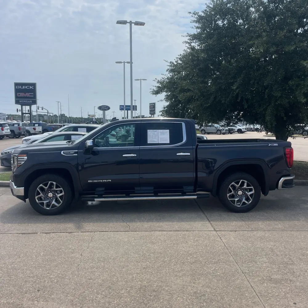 2022 GMC Sierra 1500 SLT