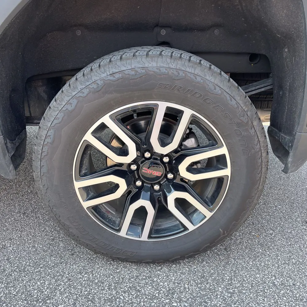 2025 GMC Sierra 1500 AT4