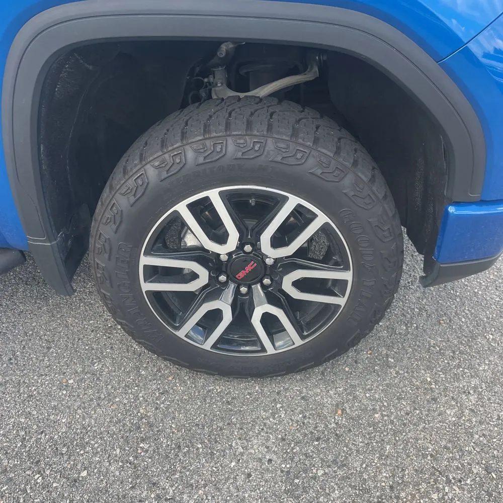 2024 GMC Sierra 1500 AT4