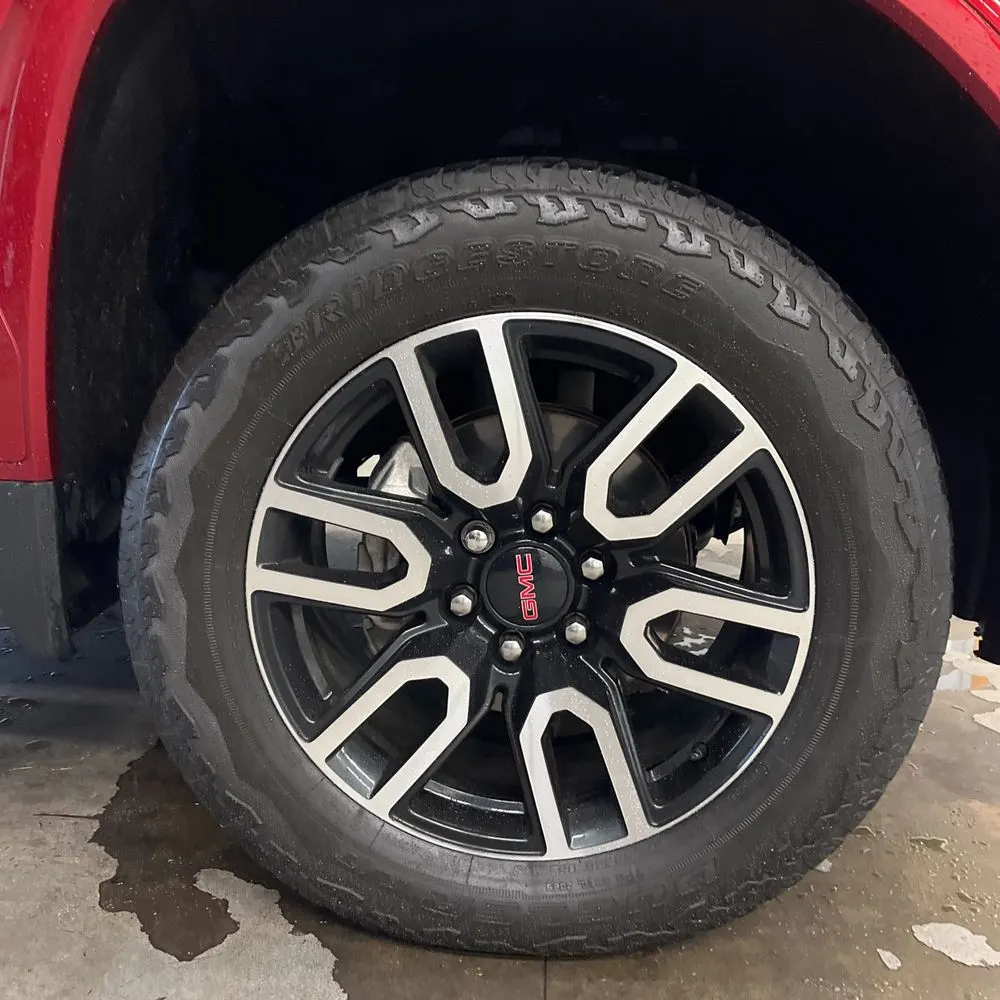 2023 GMC Sierra 1500 AT4
