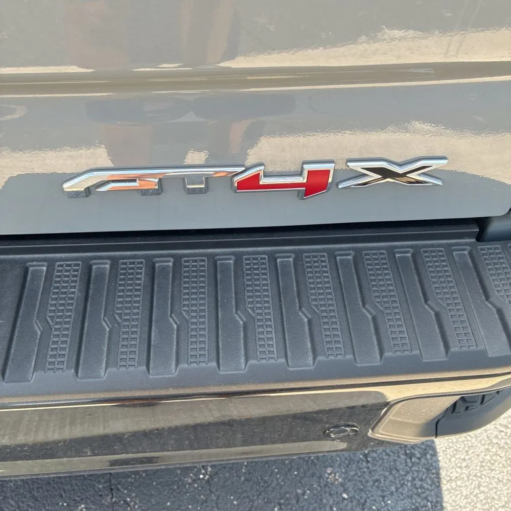 2024 GMC Sierra 1500 AT4X