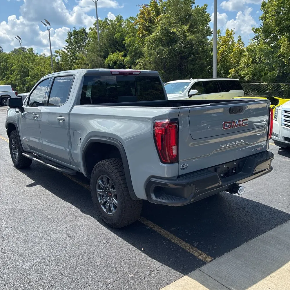 2024 GMC Sierra 1500 AT4X