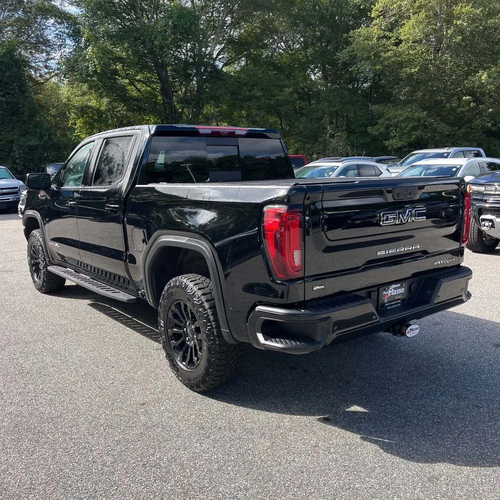 2023 GMC Sierra 1500 AT4X