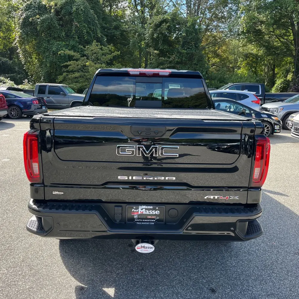 2023 GMC Sierra 1500 AT4X