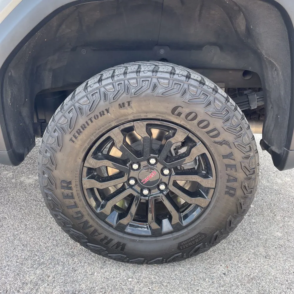 2023 GMC Sierra 1500 AT4X