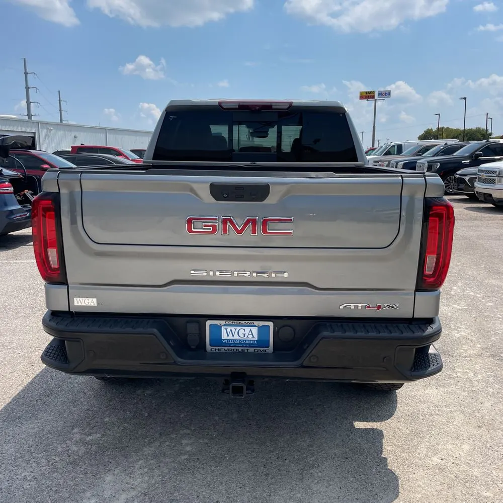 2023 GMC Sierra 1500 AT4X