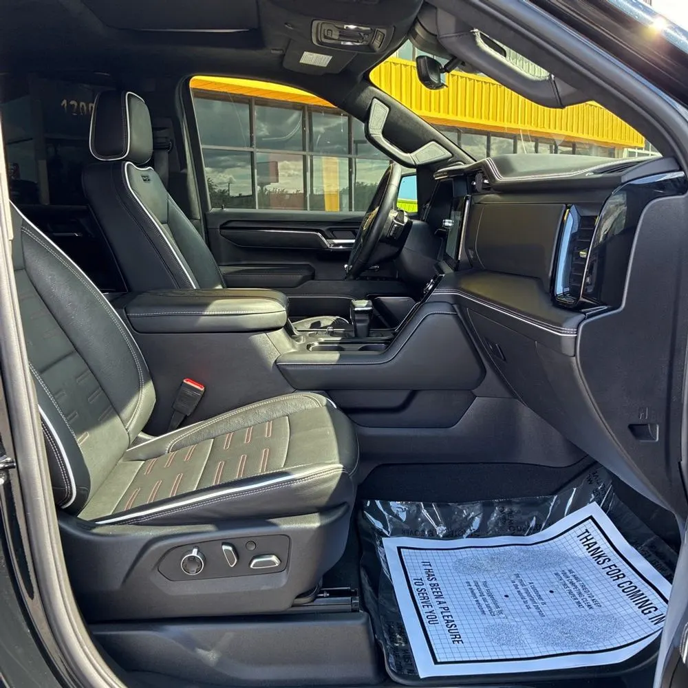 2024 GMC Sierra 1500 AT4X