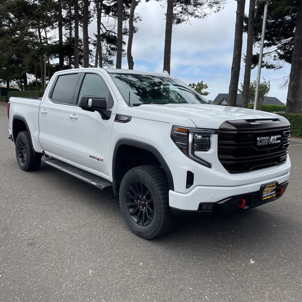 2023 GMC Sierra 1500 AT4X