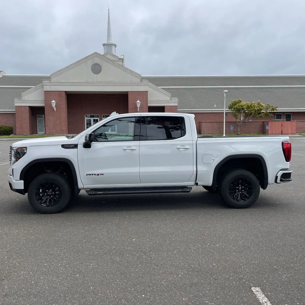 2023 GMC Sierra 1500 AT4X
