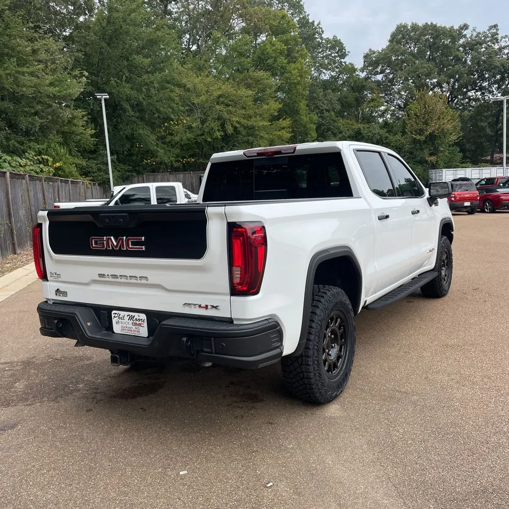 2024 GMC Sierra 1500 AT4X