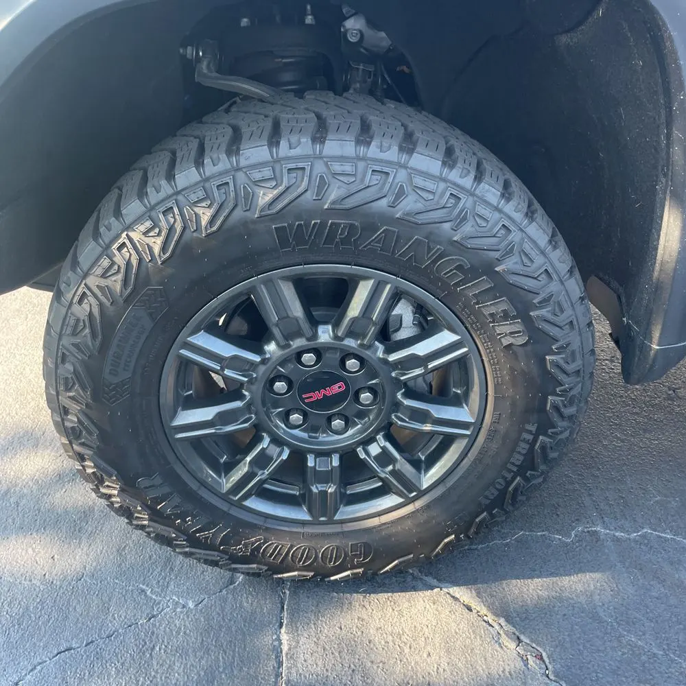 2024 GMC Sierra 1500 AT4X
