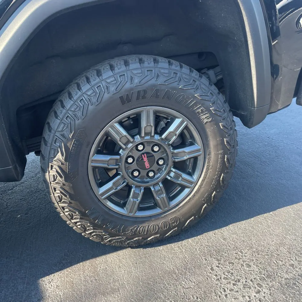 2024 GMC Sierra 1500 AT4X