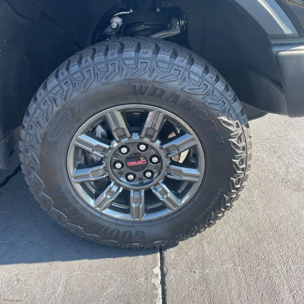 2024 GMC Sierra 1500 AT4X