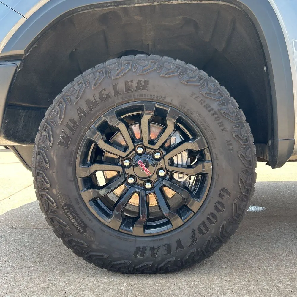 2023 GMC Sierra 1500 AT4X