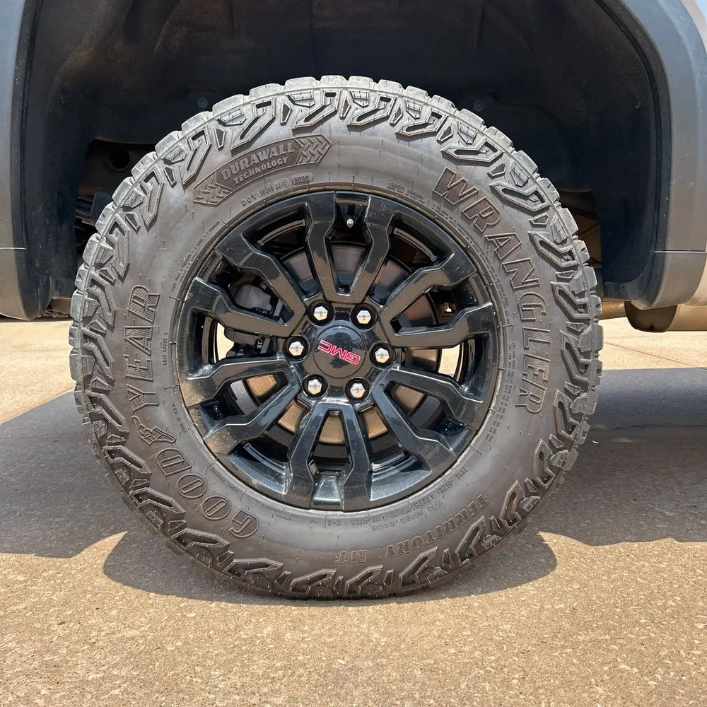 2023 GMC Sierra 1500 AT4X