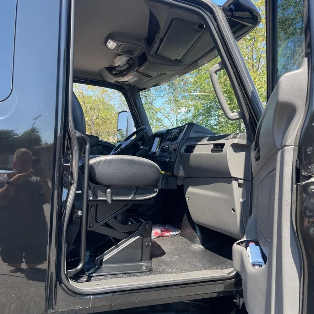 2021 International Commercial MV607 CA61-187 CONV CAB SBA TRUCK 4X2 6.7L
