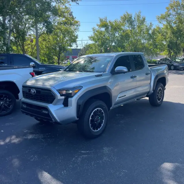 2024 Toyota Tacoma TRD Off-Road HV