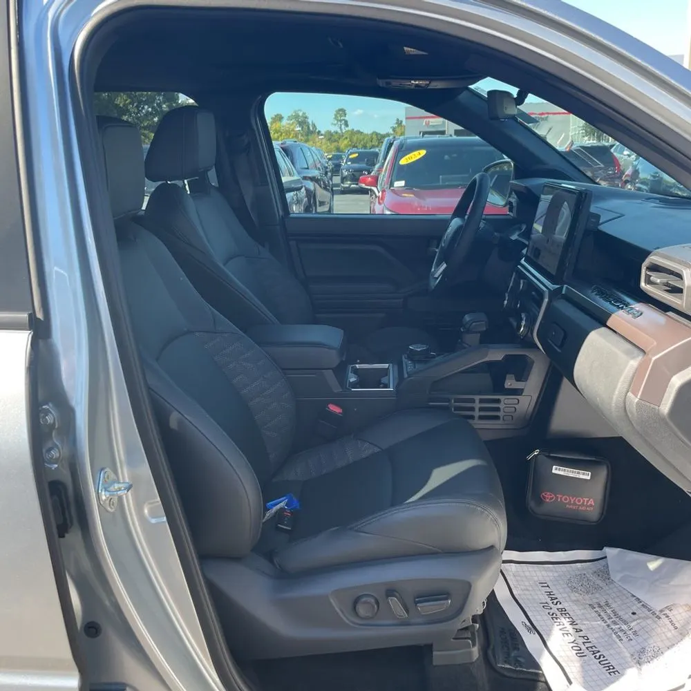 2024 Toyota Tacoma TRD Off-Road HV