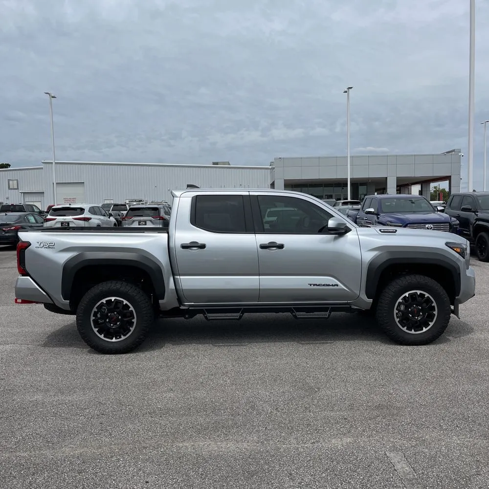 2025 Toyota Tacoma TRD Off-Road HV