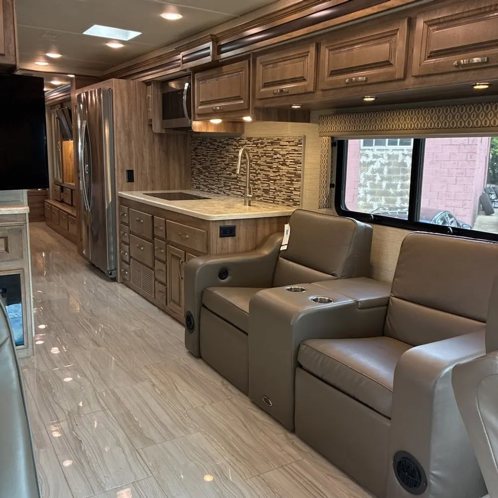 2019 Jayco Embark 37B