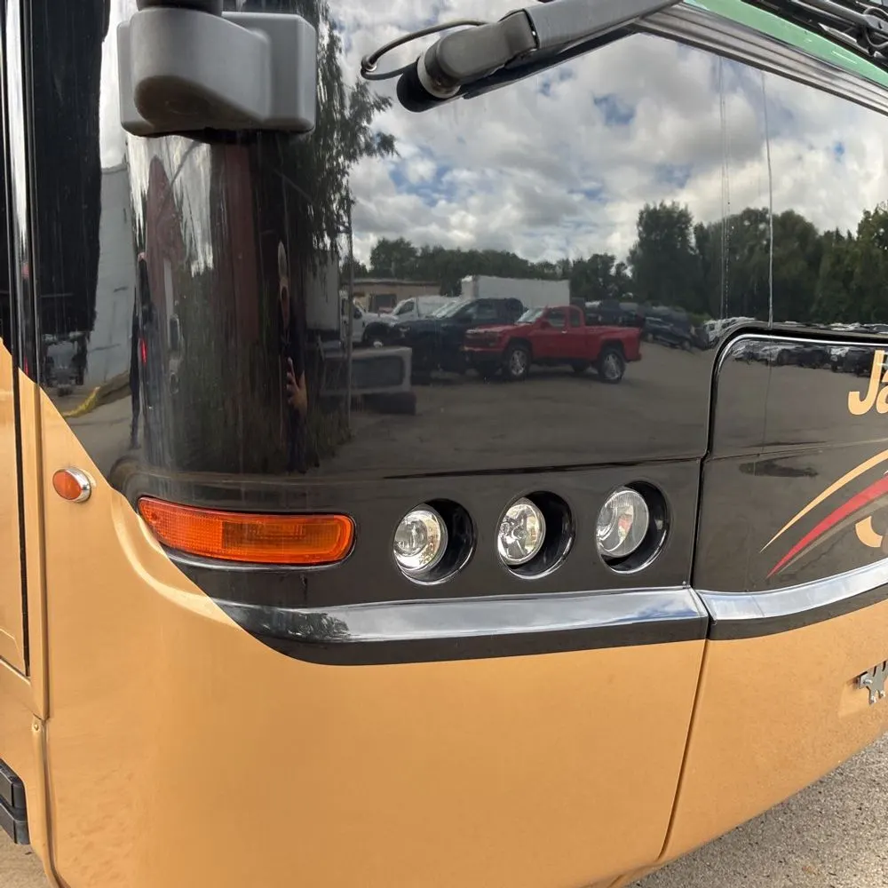 2019 Jayco Embark 37B