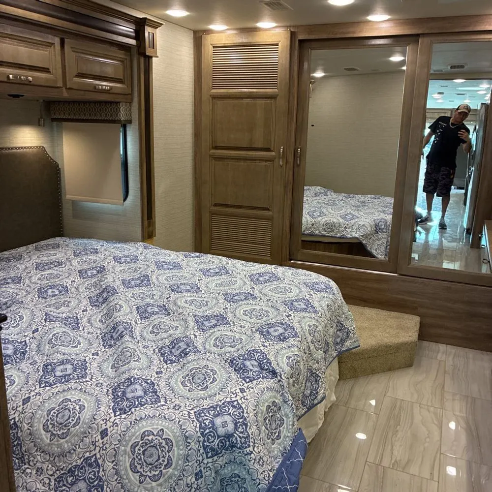 2019 Jayco Embark 37B