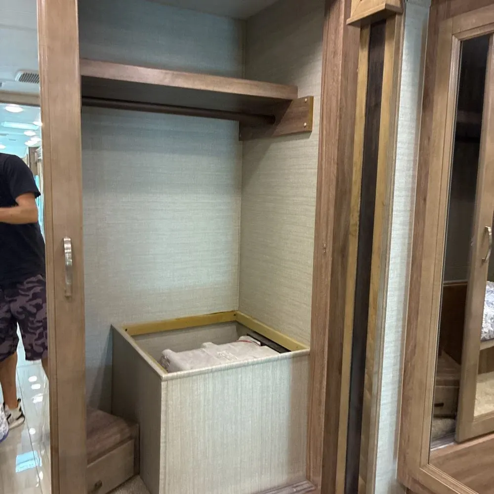 2019 Jayco Embark 37B