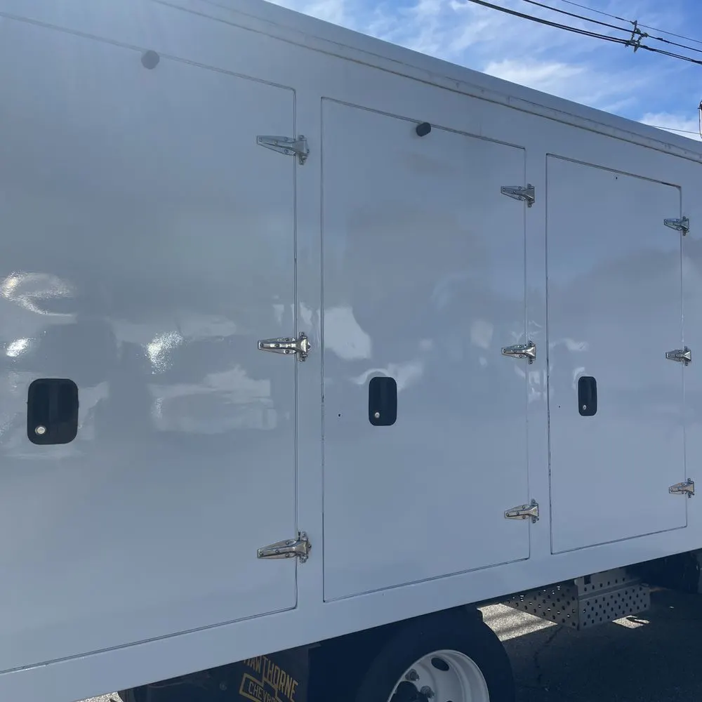 2022 Chevrolet Refrigerator box truck 4500
