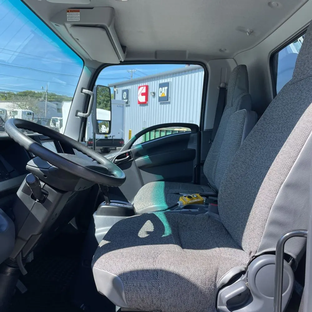 2025 Isuzu NRR NRR