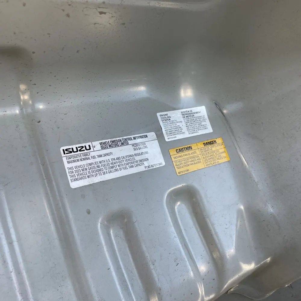 2025 Isuzu NRR NRR