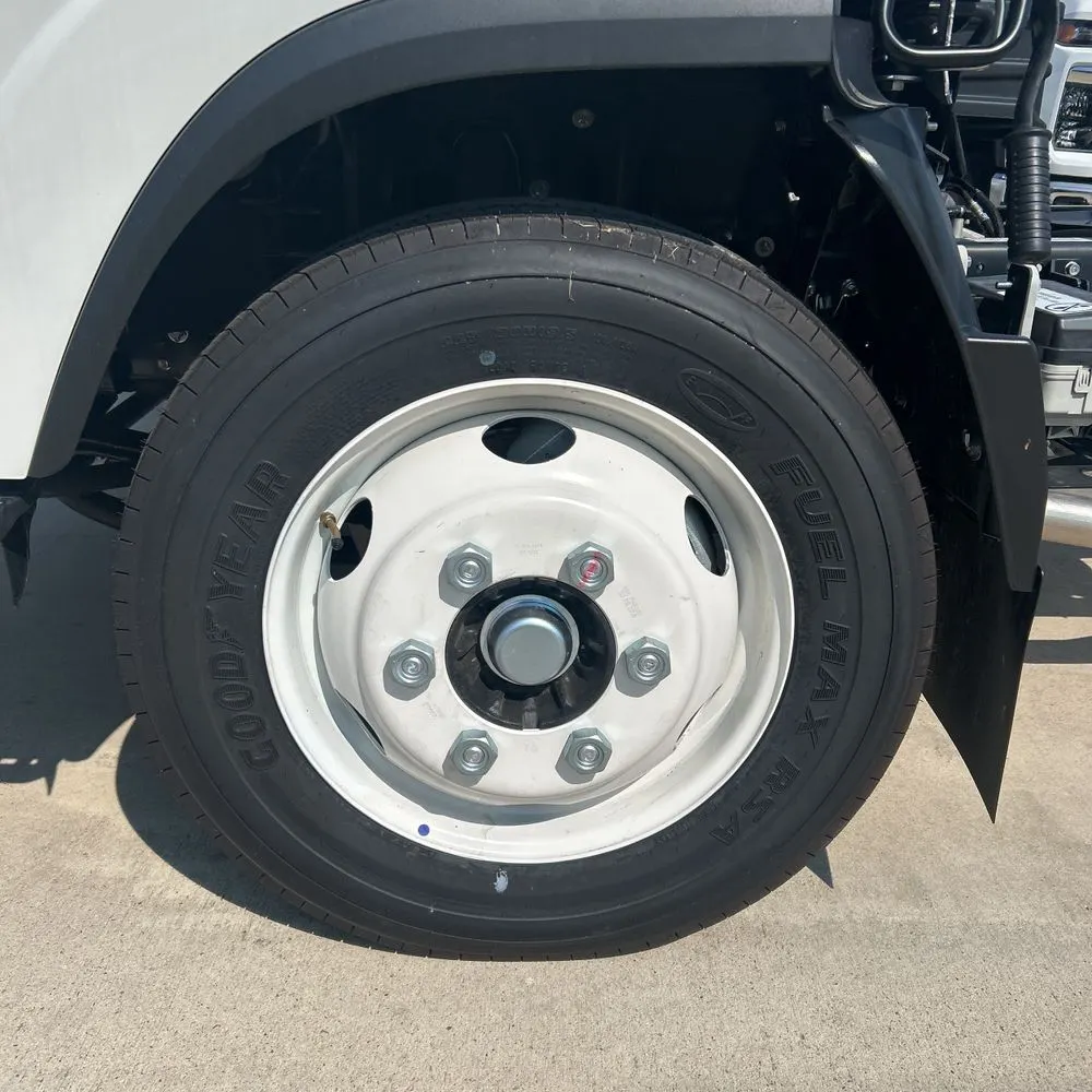 2025 Chevrolet 5500 XG Gas
