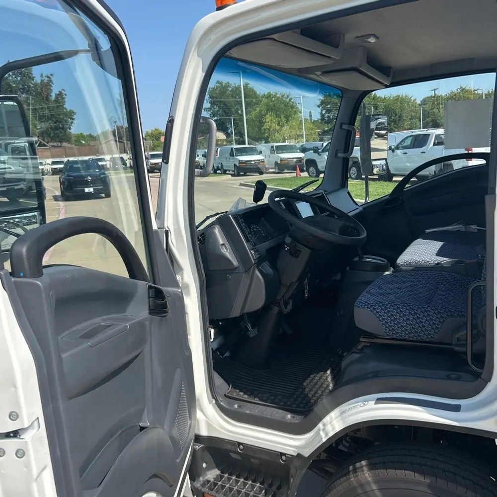 2025 Chevrolet 5500 XG Gas