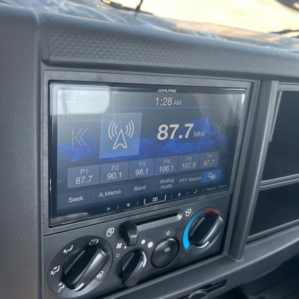 2025 Chevrolet 5500 XG Gas