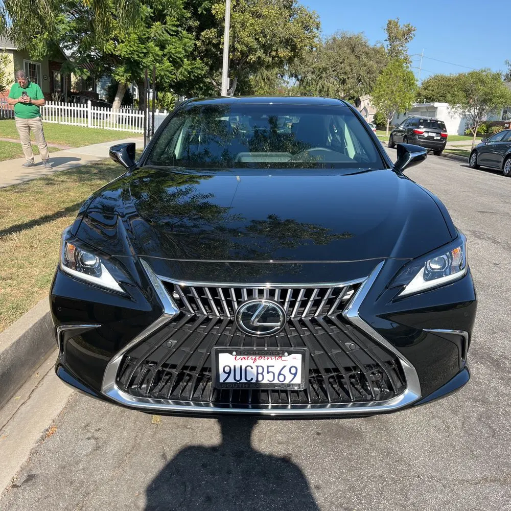 2025 Lexus ES 300h Base