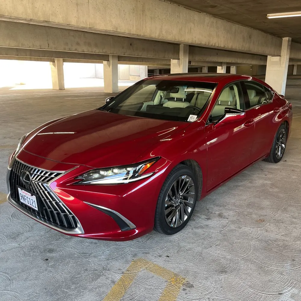 2024 Lexus ES 300h Luxury