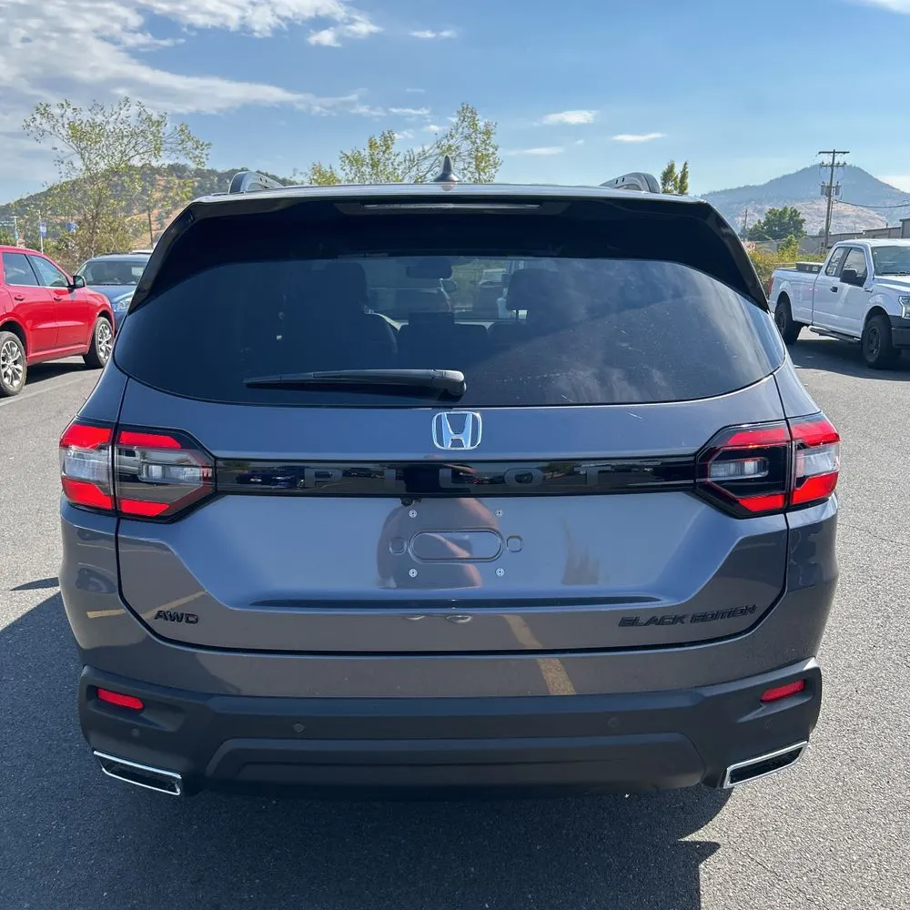 2025 Honda Pilot Black Edition