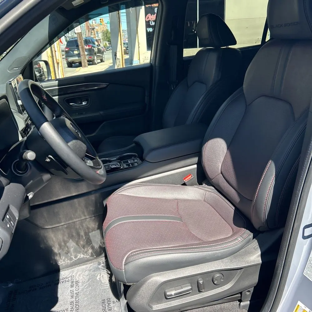 2025 Honda Pilot Black Edition