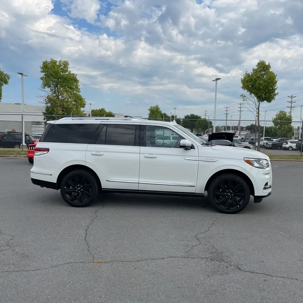 2024 Lincoln Navigator Reserve