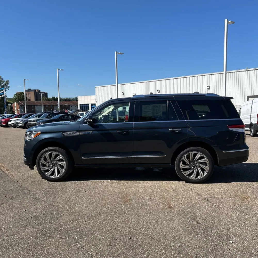 2024 Lincoln Navigator Reserve