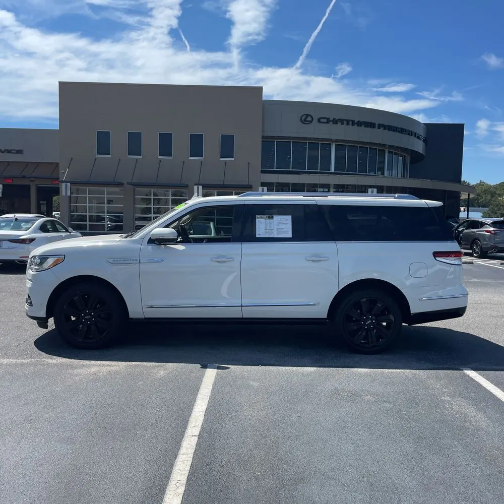 2023 Lincoln Navigator L Reserve