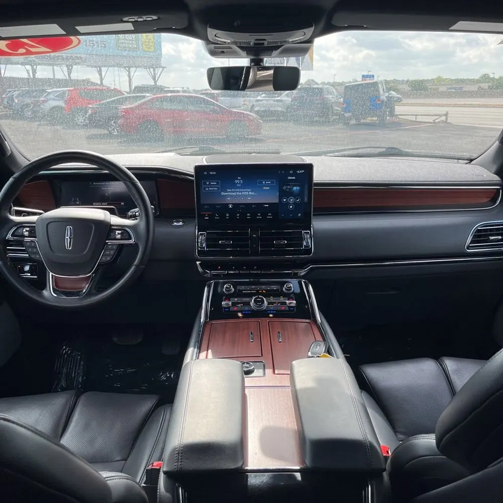 2023 Lincoln Navigator L Reserve