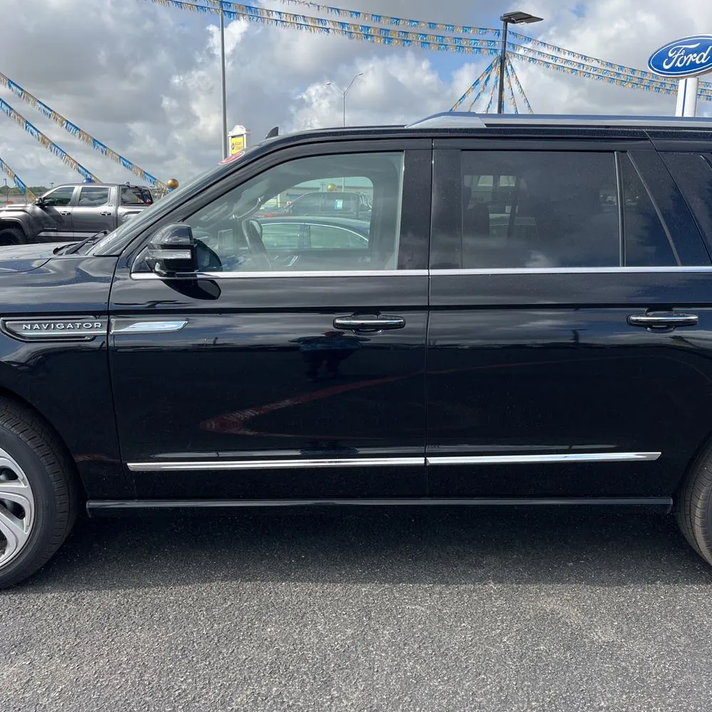 2023 Lincoln Navigator L Reserve