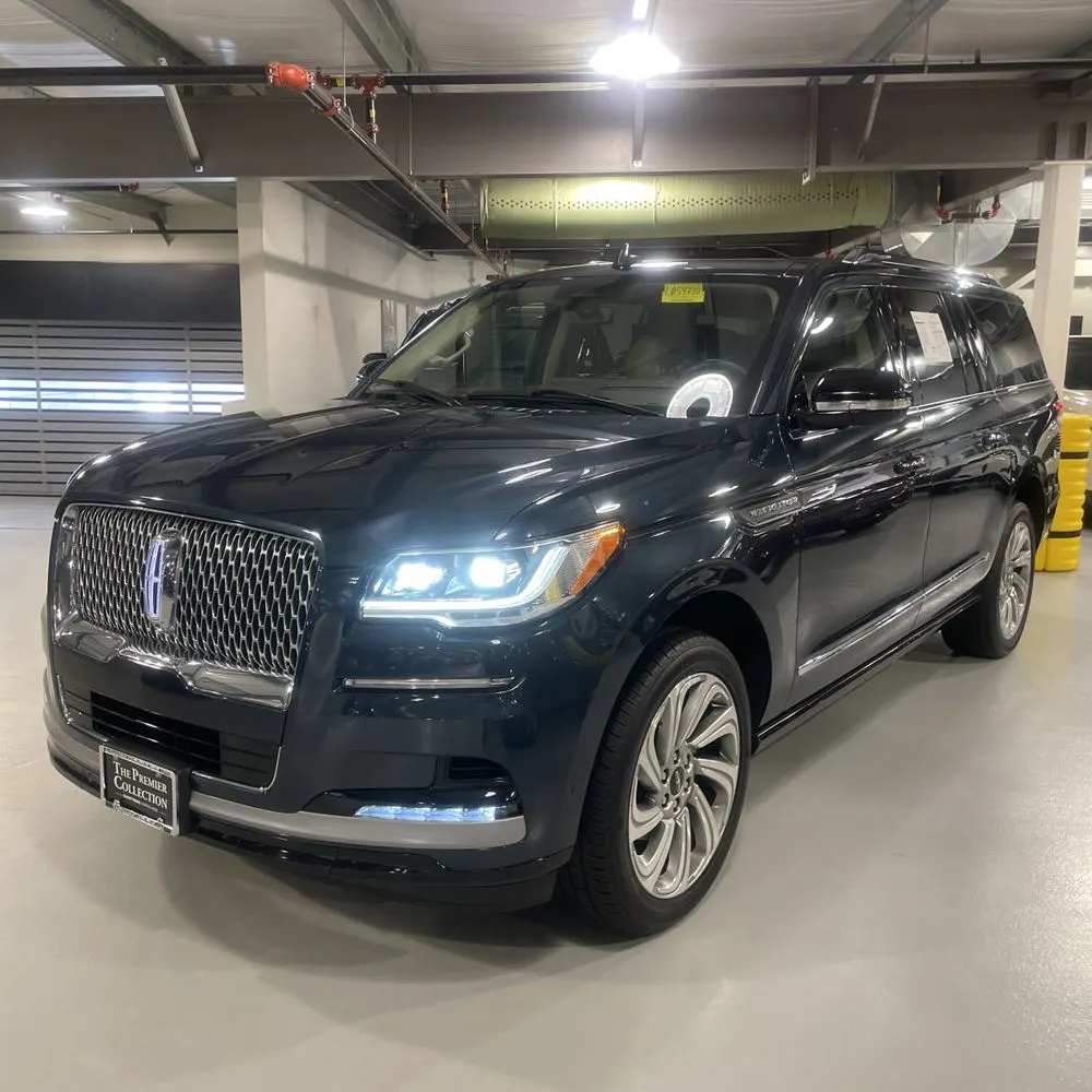 2022 Lincoln Navigator L Reserve
