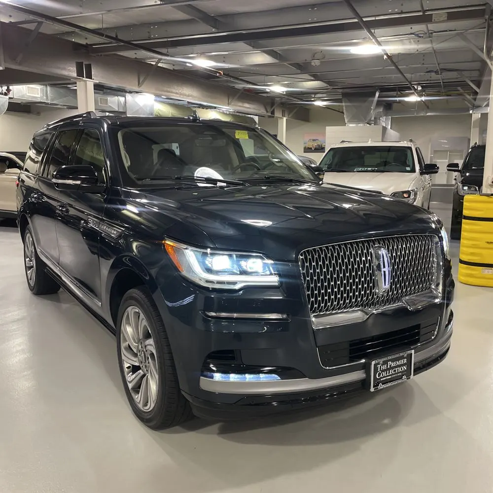 2022 Lincoln Navigator L Reserve