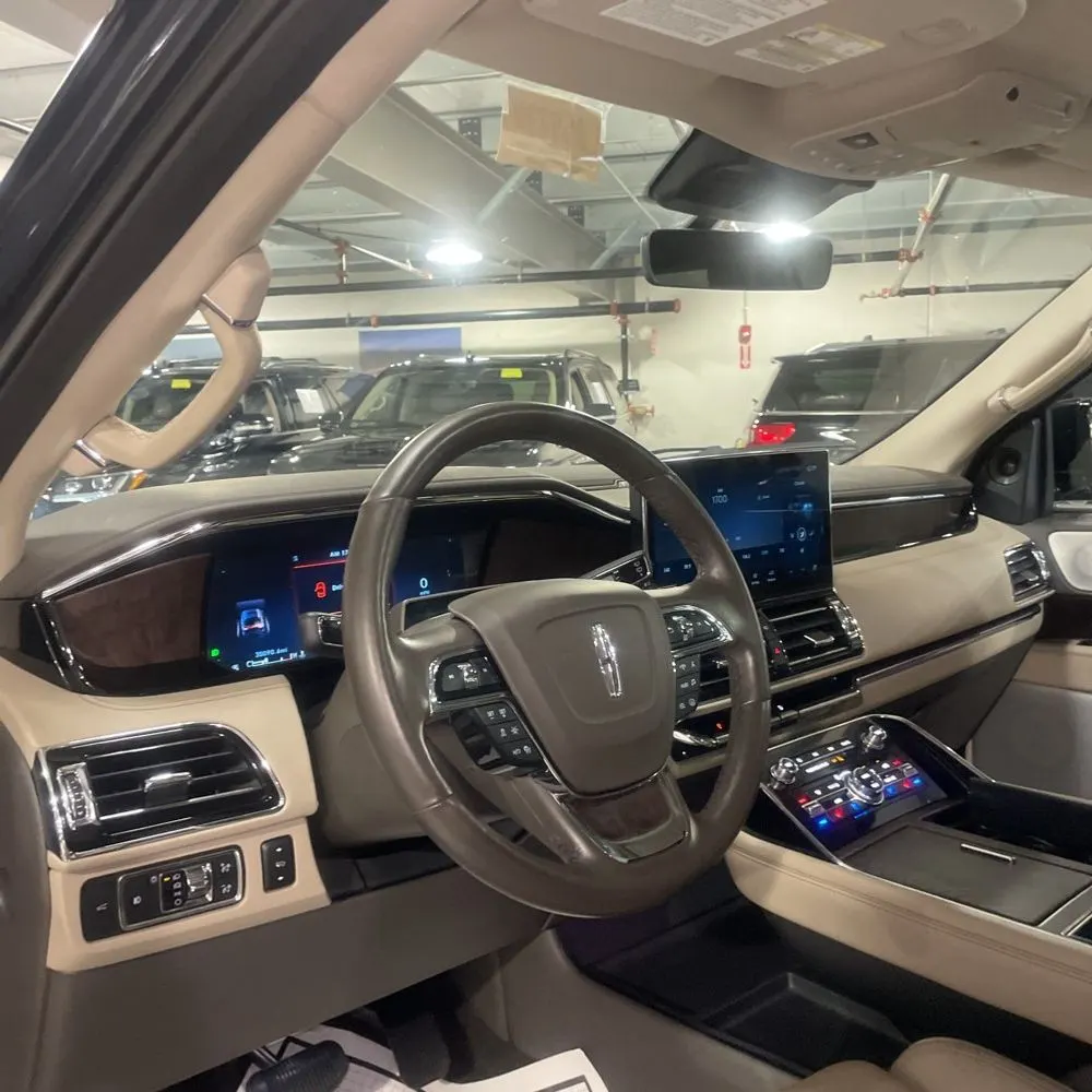 2022 Lincoln Navigator L Reserve