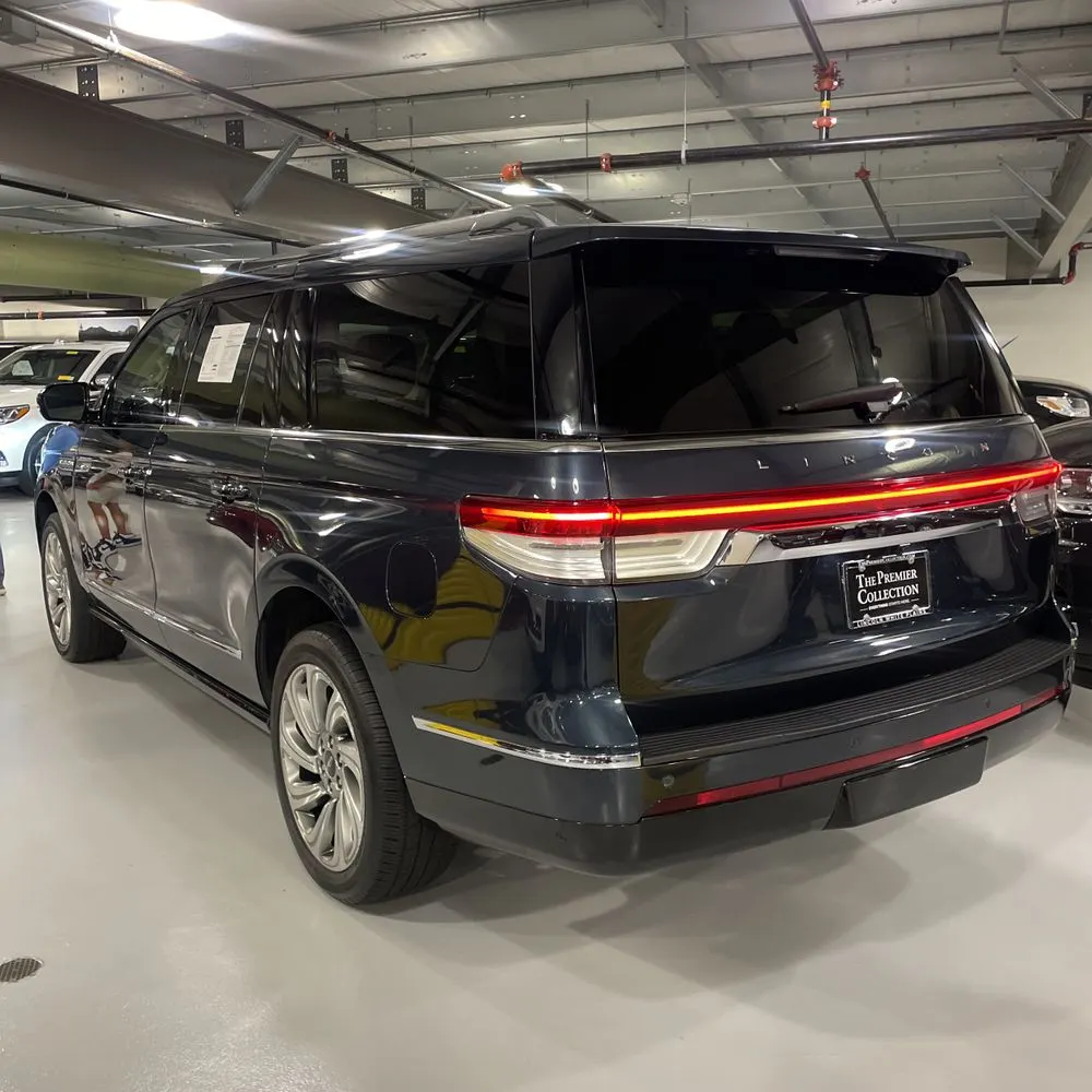2022 Lincoln Navigator L Reserve