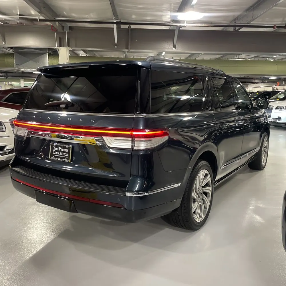2022 Lincoln Navigator L Reserve